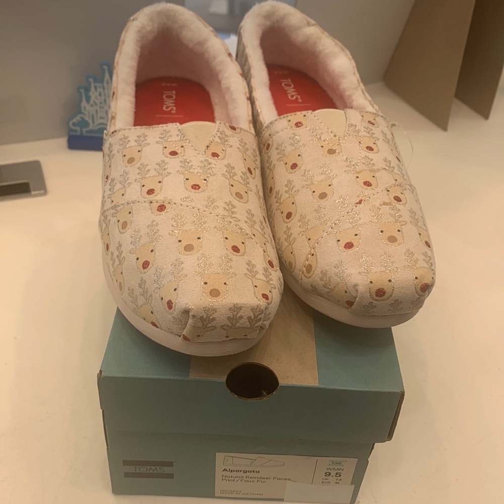 Toms reindeer shoes